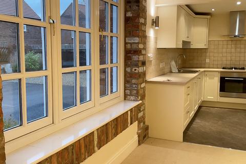 4 bedroom semi-detached house to rent, Station Yard Close, Driffield YO25