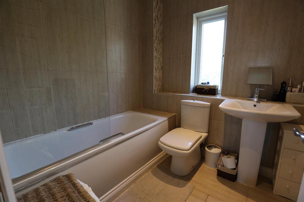 3 r5 a6798.jpg