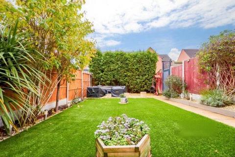 4 bedroom townhouse for sale, Ragstone Close, Walsall WS2