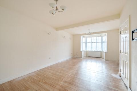 4 bedroom end of terrace house for sale, Fisher Road, Harrow