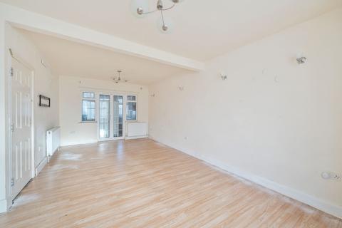 4 bedroom end of terrace house for sale, Fisher Road, Harrow