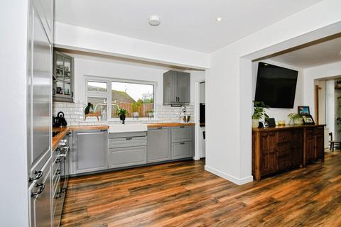 4 bedroom detached bungalow for sale, Minehead TA24