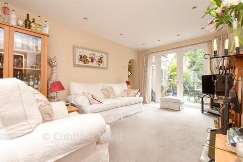 undefined, Green Curve, Banstead, Surrey