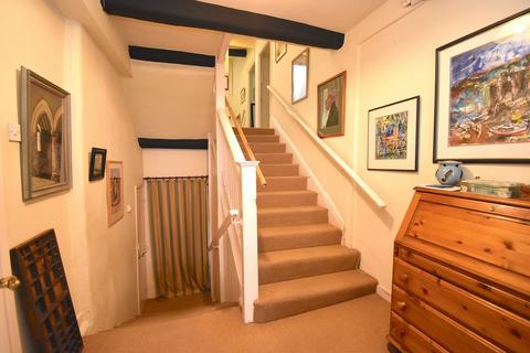 7 bedroom townhouse for sale, High Street, Crickhowell, Powys.