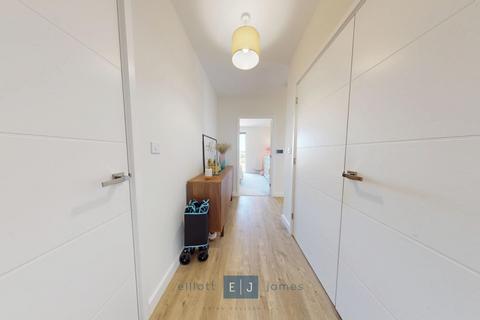 2 bedroom apartment to rent, Epping Gate, Loughton IG10