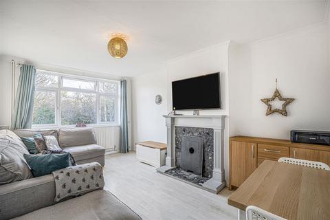 undefined, Walden Way, Hainault