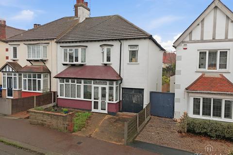 Walker Drive, Leigh-on-sea, SS9 3