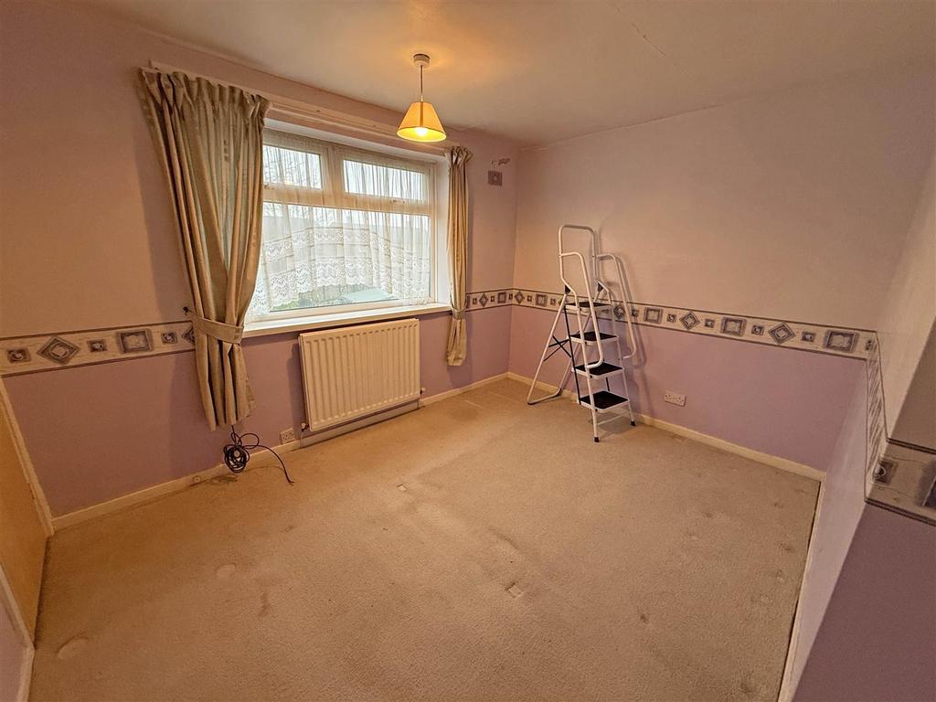 Bedroom 2.jpg
