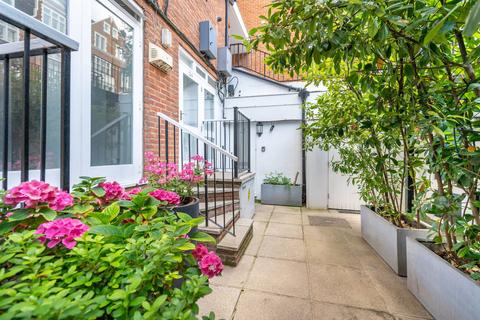 2 bedroom flat for sale, Palace Court, Notting Hill, London, W2