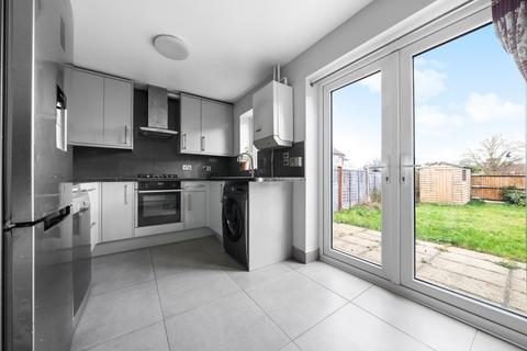 3 bedroom semi-detached house for sale, Chelmsford Close, Sutton SM2
