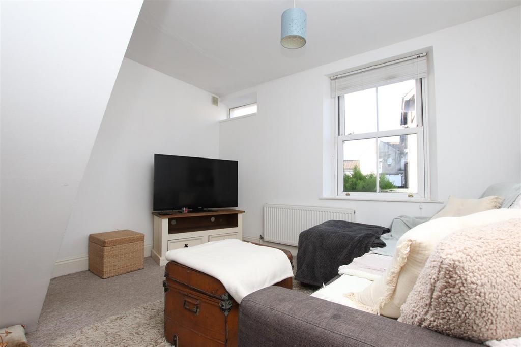 Living room1.JPG