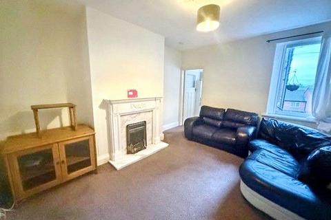 2 bedroom ground floor flat for sale, St. Peters Road, Byker , Newcastle upon Tyne, Tyne and Wear, NE6 2EA