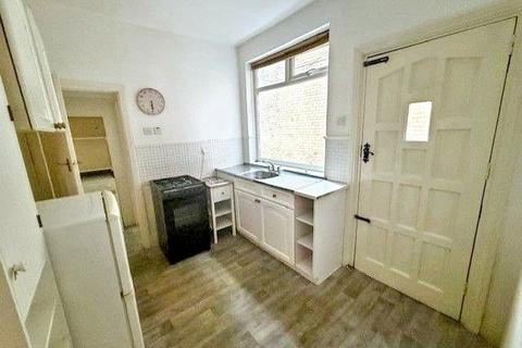 2 bedroom ground floor flat for sale, St. Peters Road, Byker , Newcastle upon Tyne, Tyne and Wear, NE6 2EA