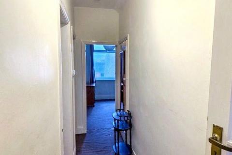 2 bedroom ground floor flat for sale, St. Peters Road, Byker , Newcastle upon Tyne, Tyne and Wear, NE6 2EA
