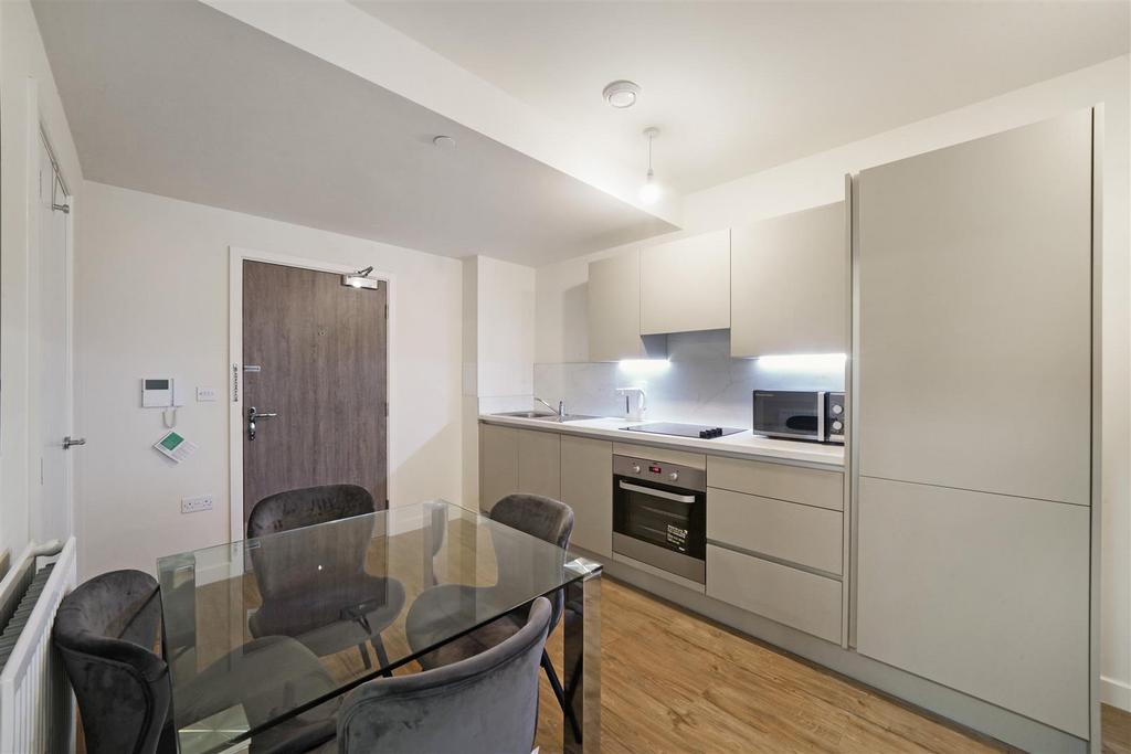 Flat 123, 581 North End Road - 4ghafgw Xvq9kcg Rq Svp