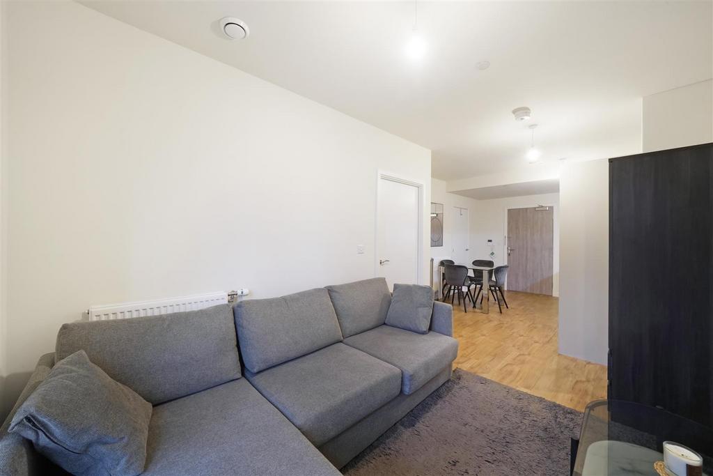 Flat 123, 581 North End Road - 3 Kj90e2iq GRMao5pb Ul