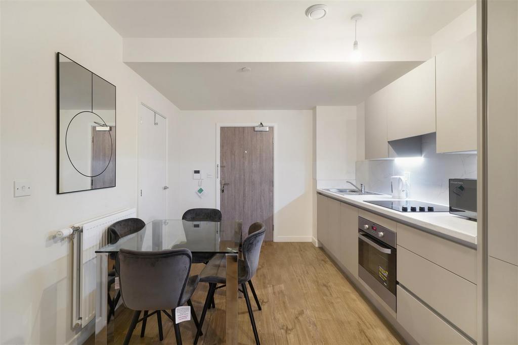 Flat 123, 581 North End Road - 06 IX3h NN6m Qft S6sn NW