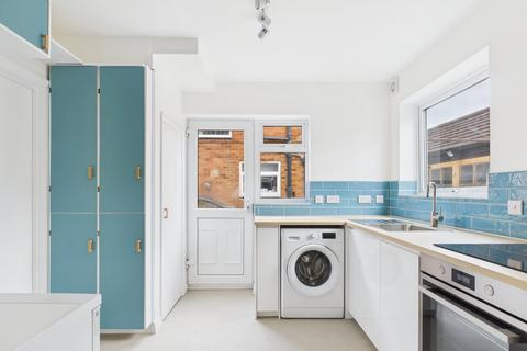 3 bedroom semi-detached house to rent, The Gardens, Feltham, TW14