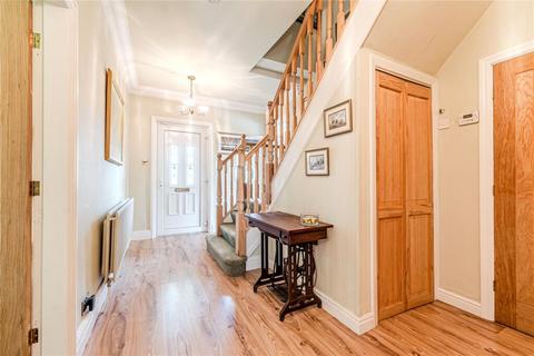 4 bedroom semi-detached house for sale, Rufford Avenue, Yeadon, Leeds, LS19