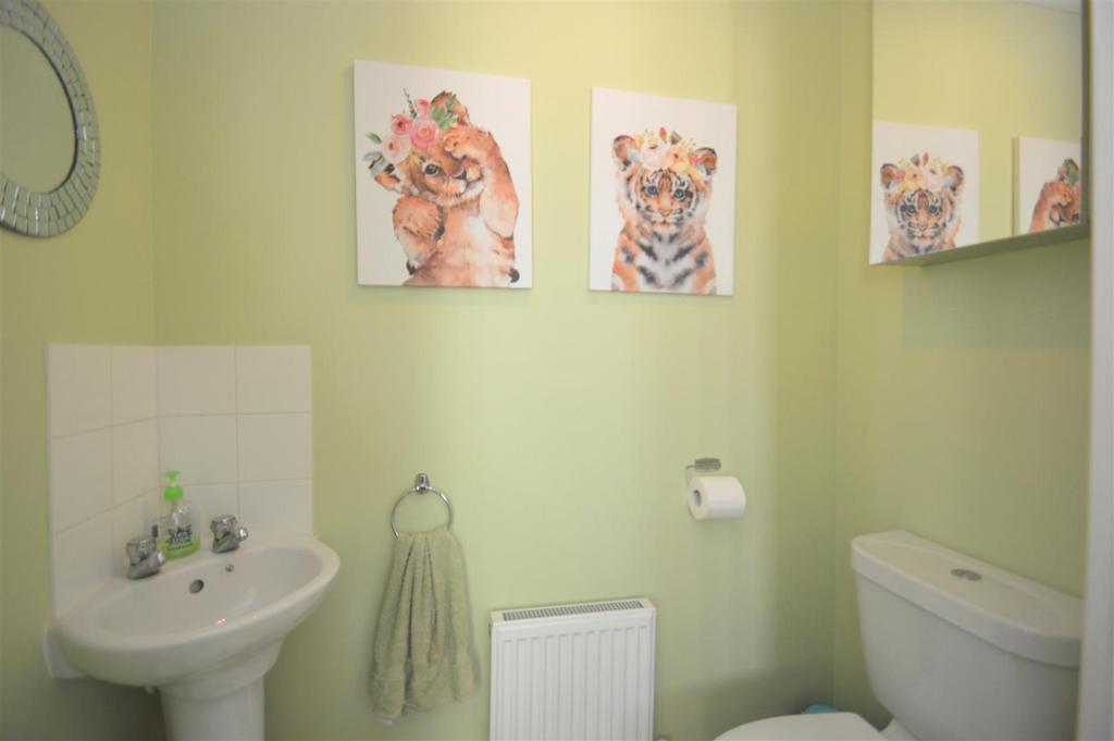 Cloakroom wc
