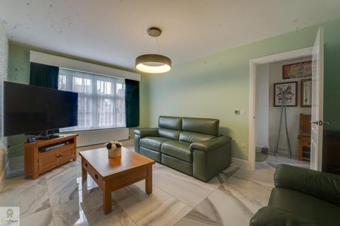 4 bedroom detached house for sale, Donisthorpe Place, Stafford, Staffordshire, ST18