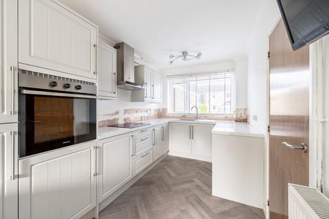 3 bedroom terraced house for sale, Spexhall Way, Lowestoft