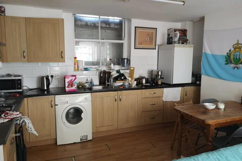 5 bedroom end of terrace house to rent, Brighton BN1