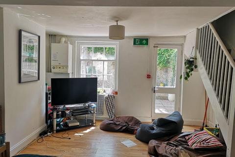 5 bedroom end of terrace house to rent, Brighton BN1