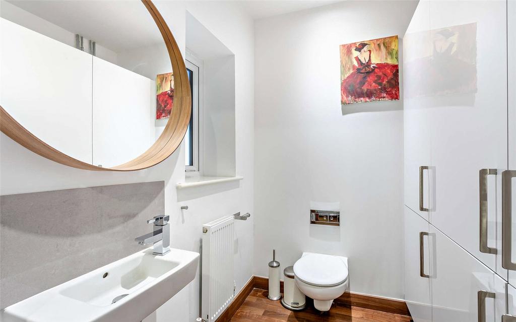 Ground Floor Wc