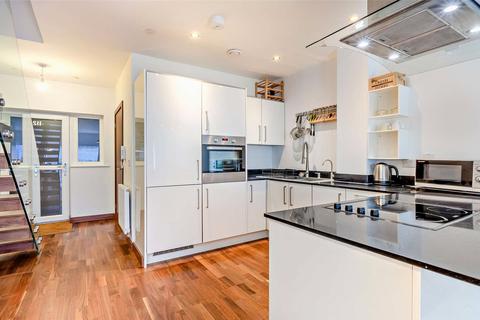 2 bedroom duplex to rent, Flamsteed Close, Cambridge, Cambridgeshire, CB1