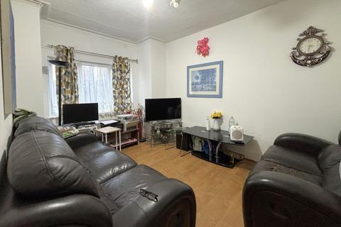 undefined, Walton Road, Woking GU21