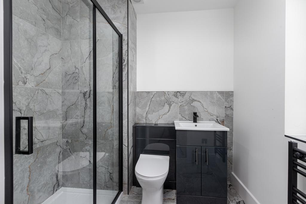 Primary En Suite