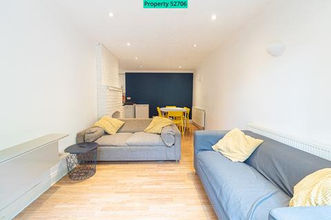 6 bedroom detached house to rent, Cranford Way, Southampton, SO17 1RN