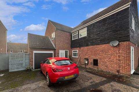 3 bedroom semi-detached house for sale, Frances Close, Wivenhoe, Colchester, CO7