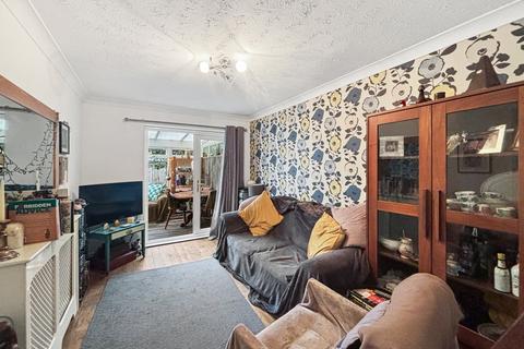 3 bedroom semi-detached house for sale, Frances Close, Wivenhoe, Colchester, CO7