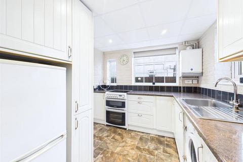 2 bedroom semi-detached house for sale, Parkway, New Addington