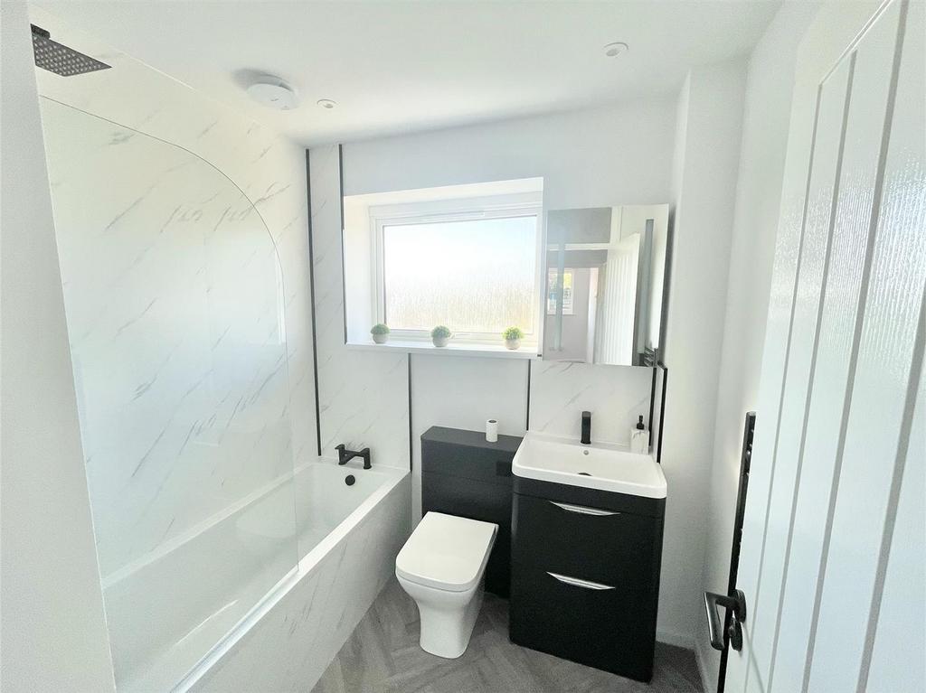 Bathroom.jpeg