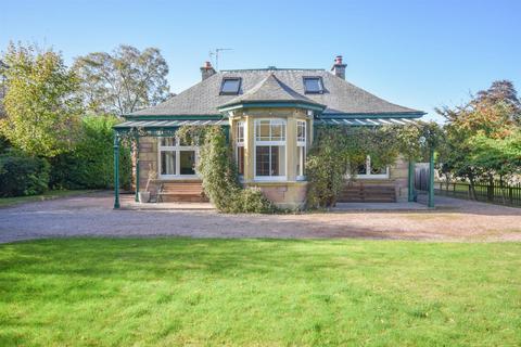 4 bedroom detached house for sale, 24 Drummond Road, Inverness