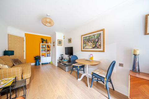 1 bedroom retirement property for sale, Limpsfield Road, Warlingham CR6