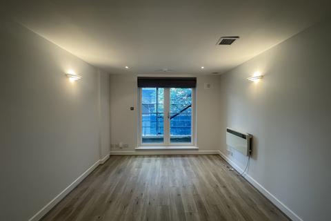 2 bedroom flat to rent, Platinum House, Lyon Road, HA1