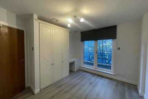 2 bedroom flat to rent, Platinum House, Lyon Road, HA1