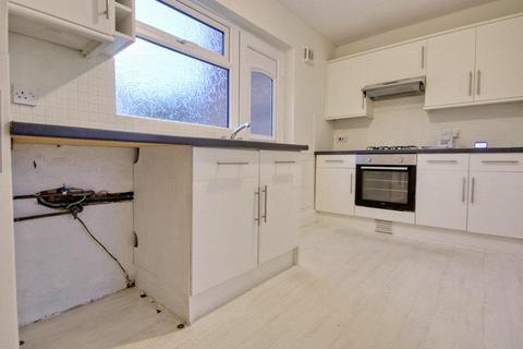 2 bedroom house to rent, Foredyke Avenue, Hull
