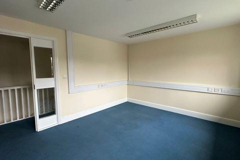 undefined, 25B Robin Court, Carew Road, Wallington, Surrey, SM6 8TH