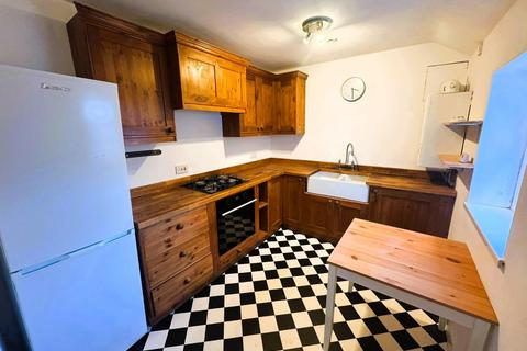 2 bedroom flat to rent, Stapleton Road, Bristol BS5