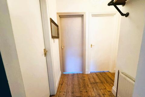 2 bedroom flat to rent, Stapleton Road, Bristol BS5