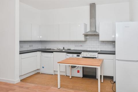 2 bedroom flat for sale, Flat 1 Culpit House, 74-78 Town Centre, Hatfield, Hertfordshire, AL10 0JW