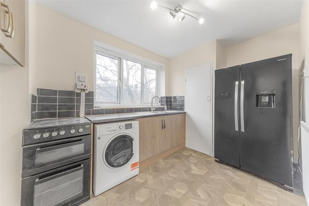 James Anderson Lettings 49 Carslake Rd SW15 6.JPG