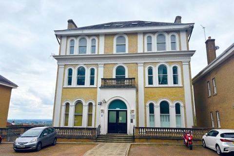 Ross Road, London SE25