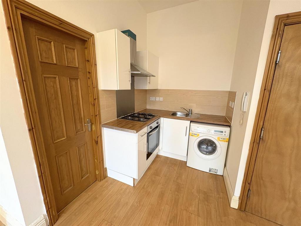 Living/Dinning/Bedroom Area