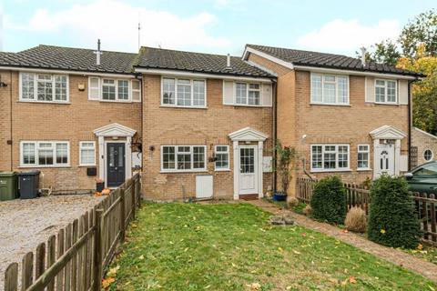 3 bedroom terraced house to rent, Guildford GU2